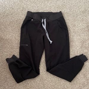 Figs black jogger scrub pants. Small petit.